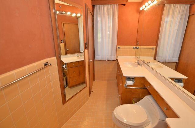 4001 Haven AVENUE, Racine, WI 53405