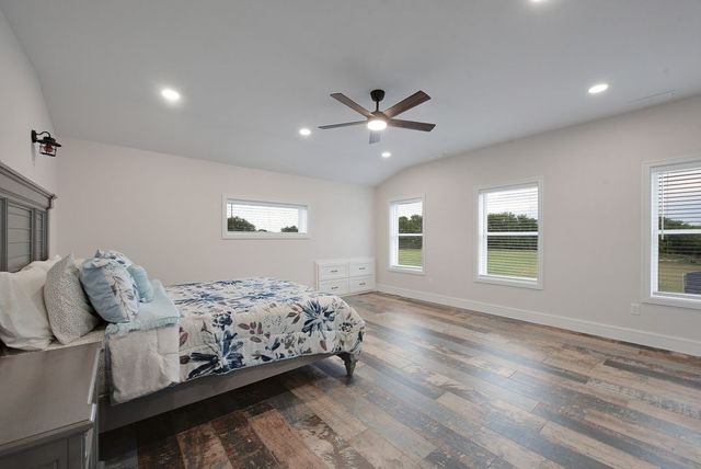 11167 Plainview Road, Krum, TX 76249