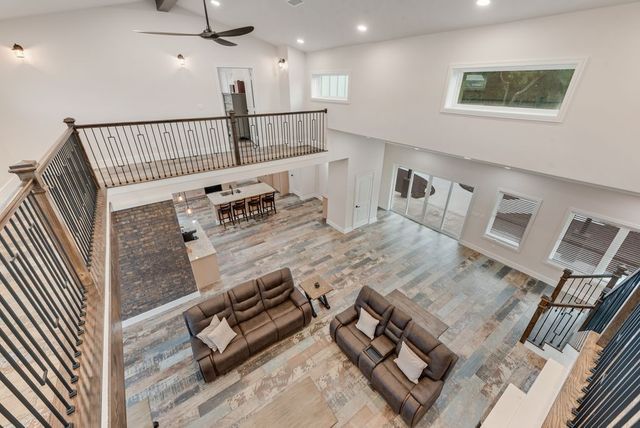 11167 Plainview Road, Krum, TX 76249