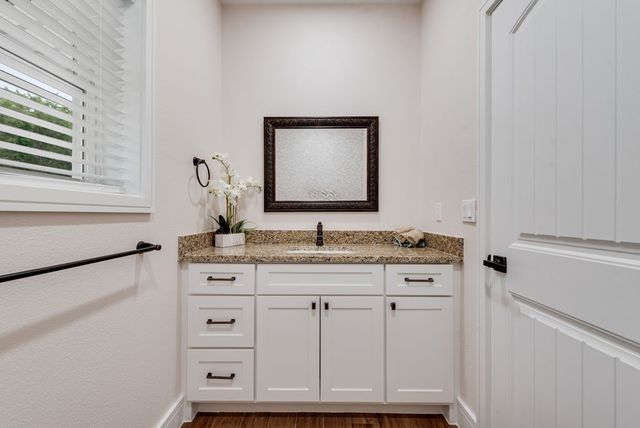 11167 Plainview Road, Krum, TX 76249
