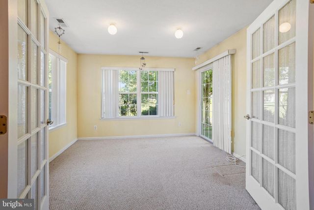 77 MAPLE LEAF CIR, Sewell, NJ 08080