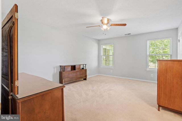 77 MAPLE LEAF CIR, Sewell, NJ 08080