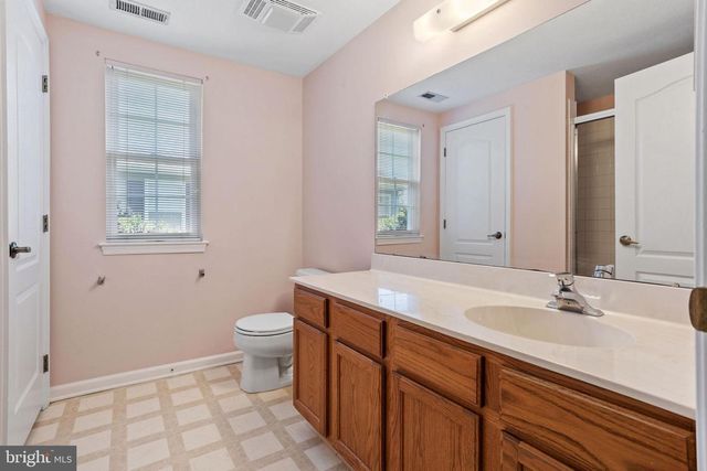 77 MAPLE LEAF CIR, Sewell, NJ 08080