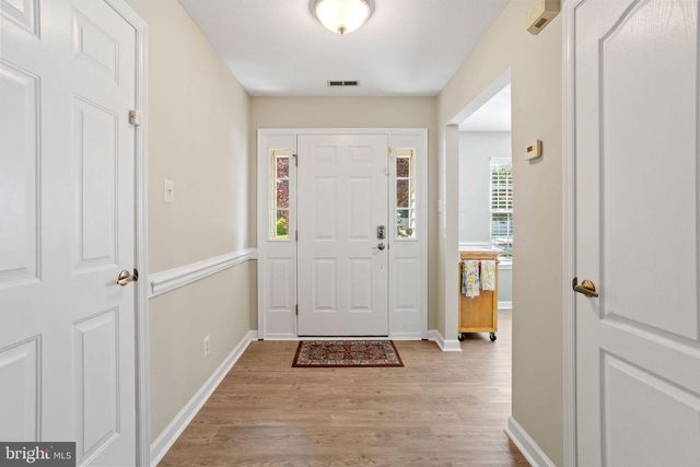 77 MAPLE LEAF CIR, Sewell, NJ 08080