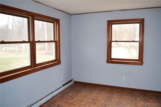 8764 West Avenue, Eden, NY 14057