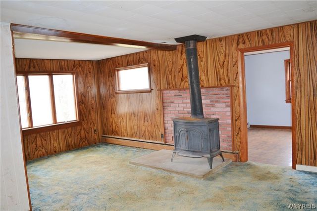 8764 West Avenue, Eden, NY 14057