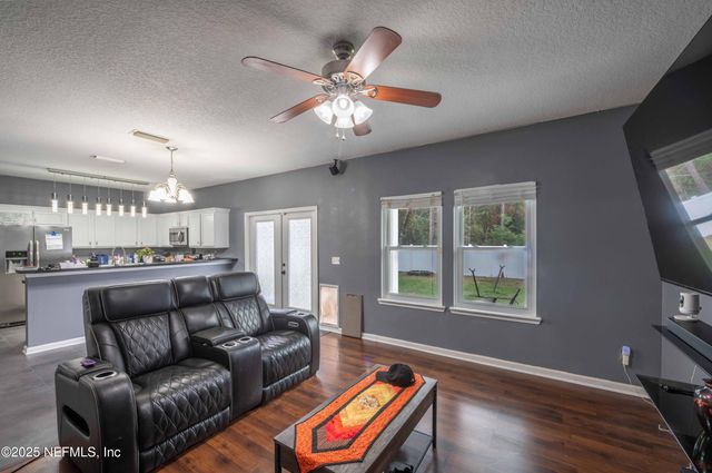 1603 NIGHT OWL Trail, Middleburg, FL 32068