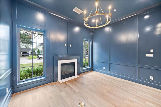 6242 Meadow Lake Lane, Houston, TX 77057