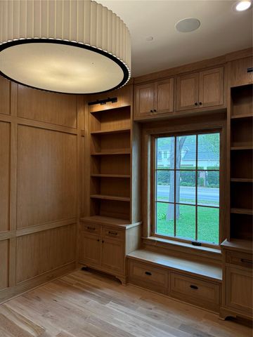 6242 Meadow Lake Lane, Houston, TX 77057