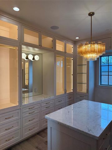 6242 Meadow Lake Lane, Houston, TX 77057