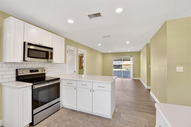 2340 MERRILY CIRCLE S, Seffner, FL 33584