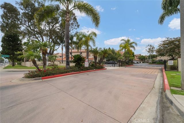 7422 Seastar 8, Huntington Beach, CA 92648