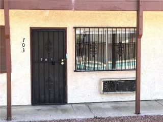 4955 JEFFREYS Avenue 703, Las Vegas, NV 89119