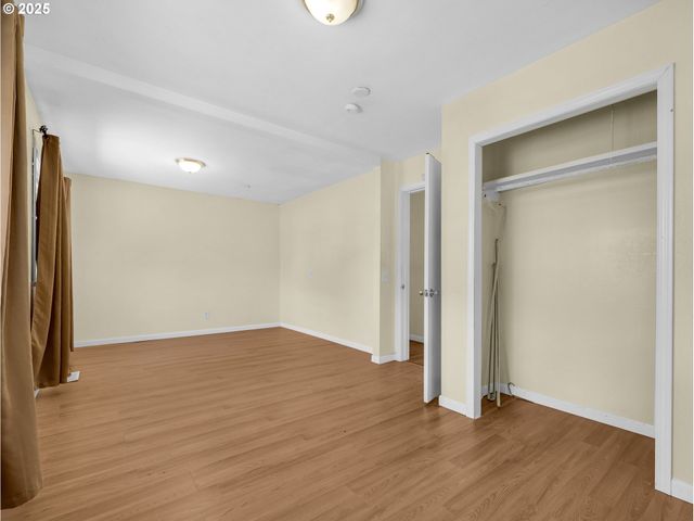 125 Sw CEDAR Ave, Warrenton, OR 97146