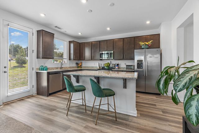 105 Timber Crest Trl, White Bluff, TN 37187