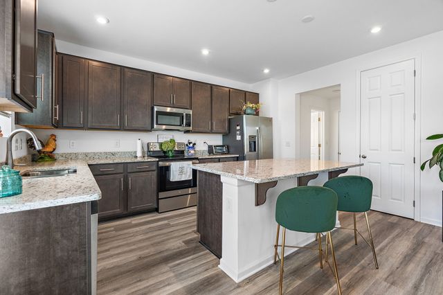 105 Timber Crest Trl, White Bluff, TN 37187