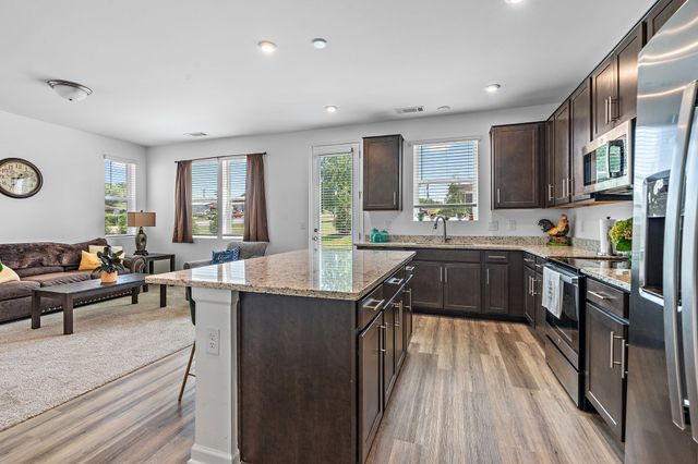 105 Timber Crest Trl, White Bluff, TN 37187