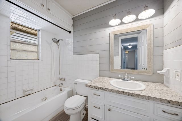 2506 Easy Street, Denison, TX 75020