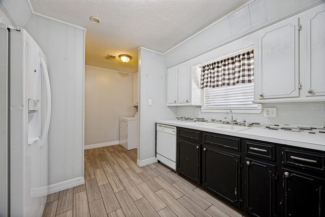 2506 Easy Street, Denison, TX 75020