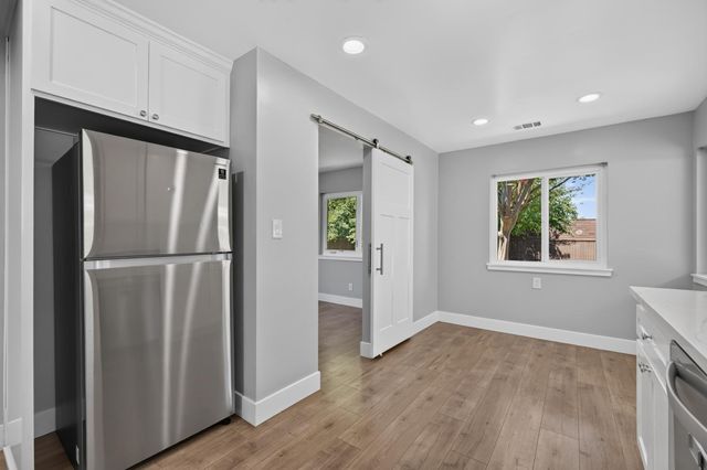 2624 51st St, Sacramento, CA 95817