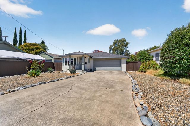 2624 51st St, Sacramento, CA 95817