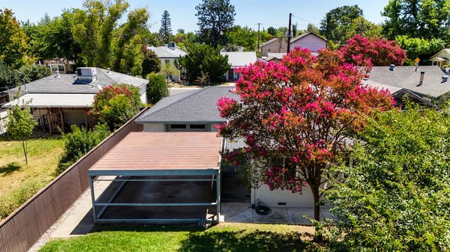 2624 51st St, Sacramento, CA 95817