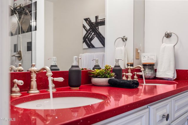 210 Raceday Center Drive, 1304, Bristol, TN 37620