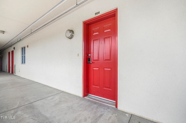 210 Raceday Center Drive, 1304, Bristol, TN 37620