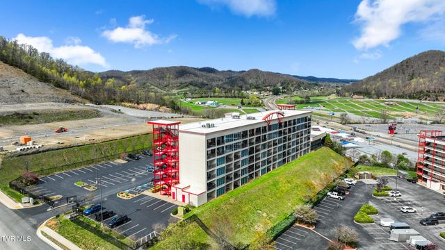 210 Raceday Center Drive, 1304, Bristol, TN 37620