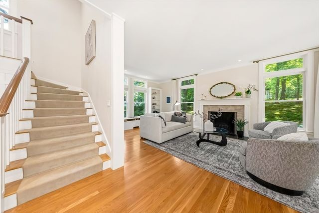 49 Buswell Park, Newton, MA 02458