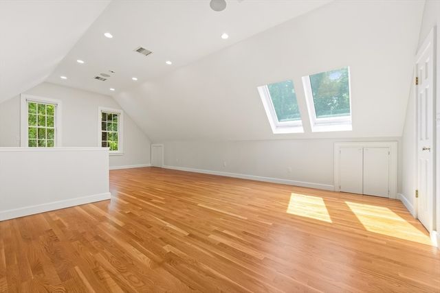 49 Buswell Park, Newton, MA 02458