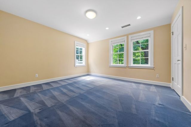 49 Buswell Park, Newton, MA 02458
