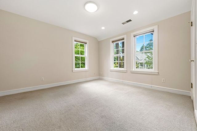 49 Buswell Park, Newton, MA 02458