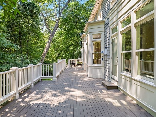 49 Buswell Park, Newton, MA 02458
