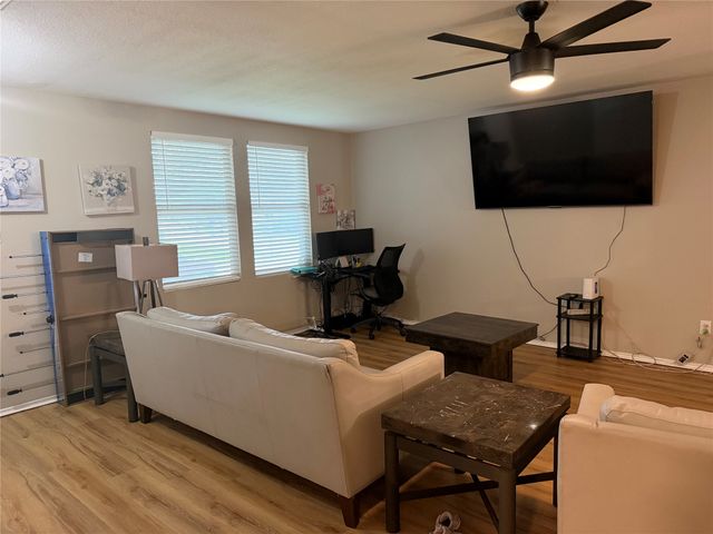 617 Almandora Drive, Arlington, TX 76002