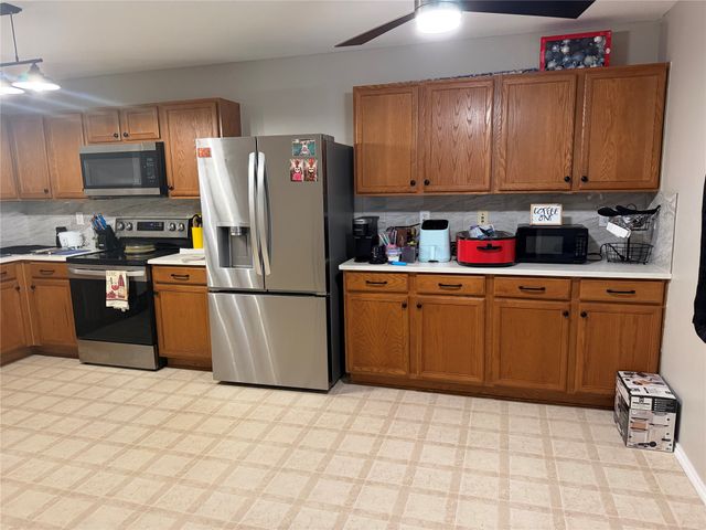 617 Almandora Drive, Arlington, TX 76002