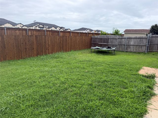 617 Almandora Drive, Arlington, TX 76002