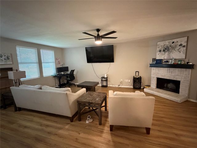 617 Almandora Drive, Arlington, TX 76002