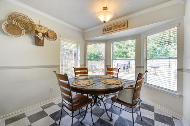 3810 Westglen Drive, Alvin, TX 77511