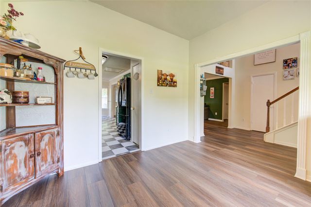 3810 Westglen Drive, Alvin, TX 77511