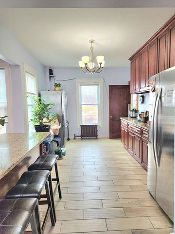 60 Circuit Ave S,, Worcester, MA 01603