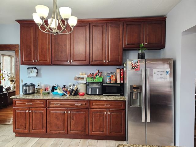 60 Circuit Ave S,, Worcester, MA 01603