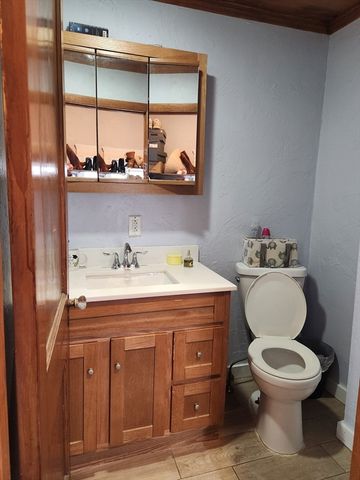 60 Circuit Ave S,, Worcester, MA 01603