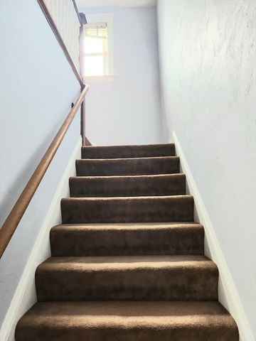 60 Circuit Ave S,, Worcester, MA 01603