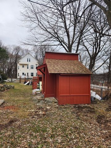 60 Circuit Ave S,, Worcester, MA 01603