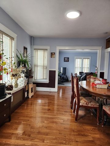 60 Circuit Ave S,, Worcester, MA 01603