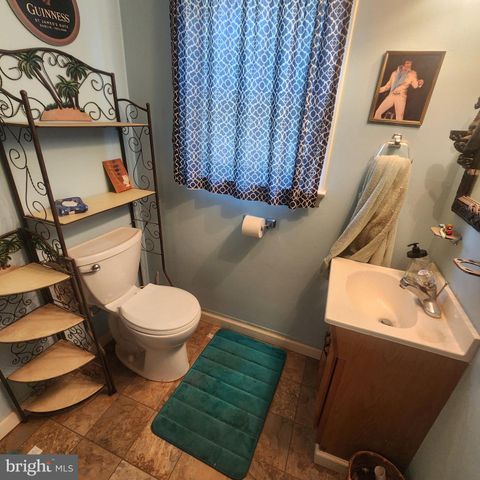 2029 DERRY RD, York, PA 17408