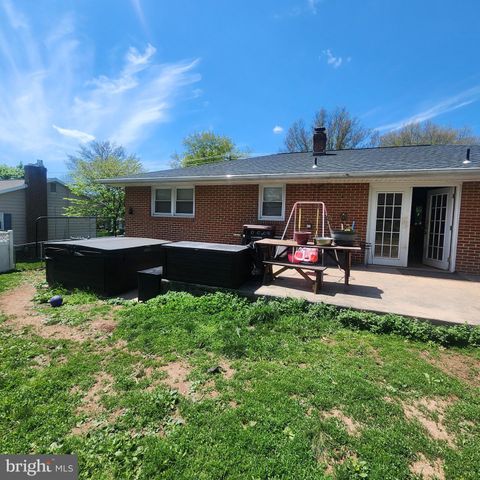 2029 DERRY RD, York, PA 17408