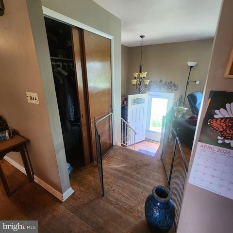2029 DERRY RD, York, PA 17408