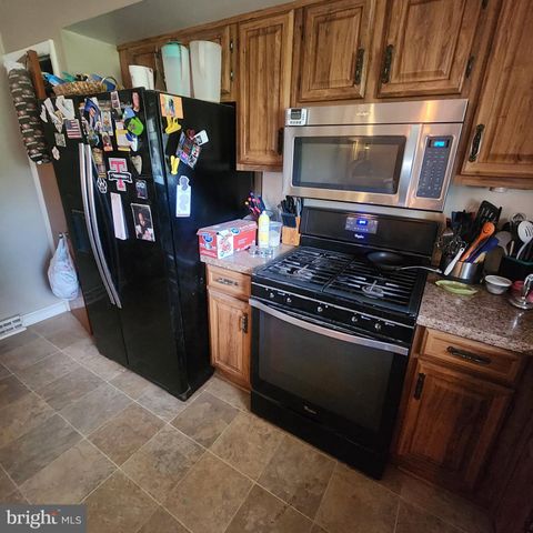 2029 DERRY RD, York, PA 17408